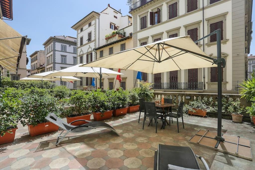 Appartement Spacious & Bright, Next To The Duomo Of Florence, Michelangelo, With Patio