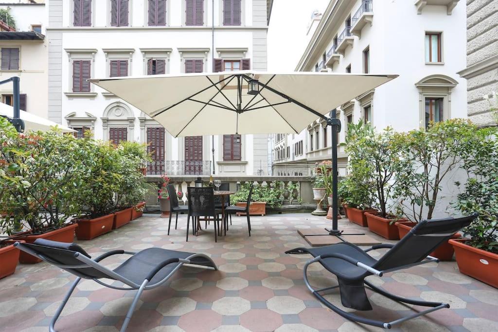 Apartamento Spacious & Bright, Next To The Duomo Of Florence, Michelangelo, With Patio *